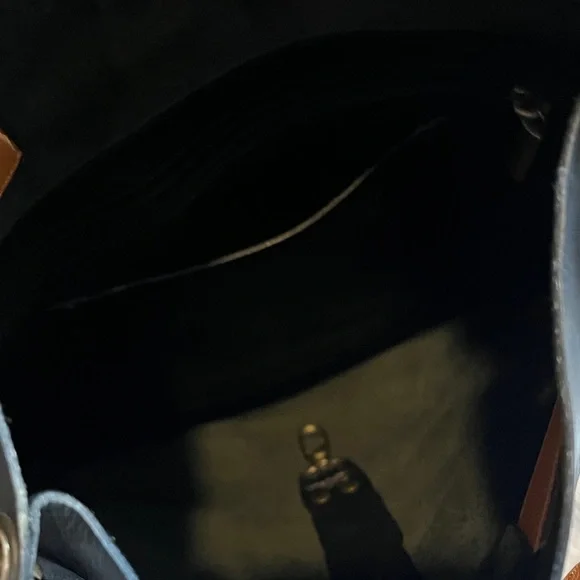 QISABAGS Black Leather Crossbody Satchel - Picture 3 of 7